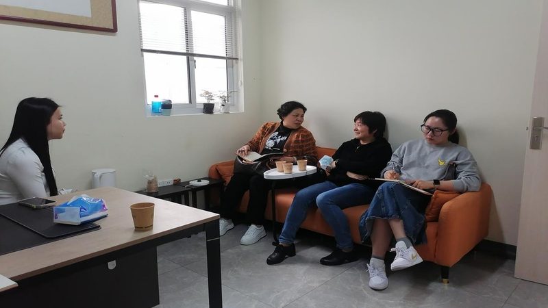 叉车安全操作规范图解：保障作业安全的关键指南